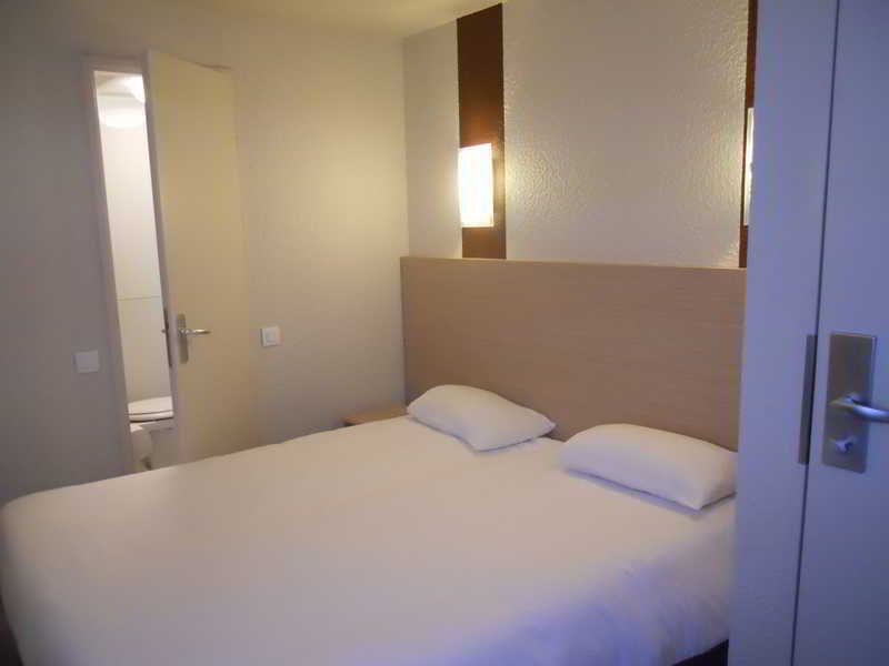 B Hotel Caen Mondeville Esterno foto