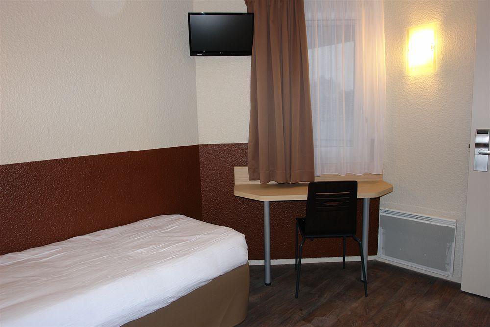 B Hotel Caen Mondeville Esterno foto