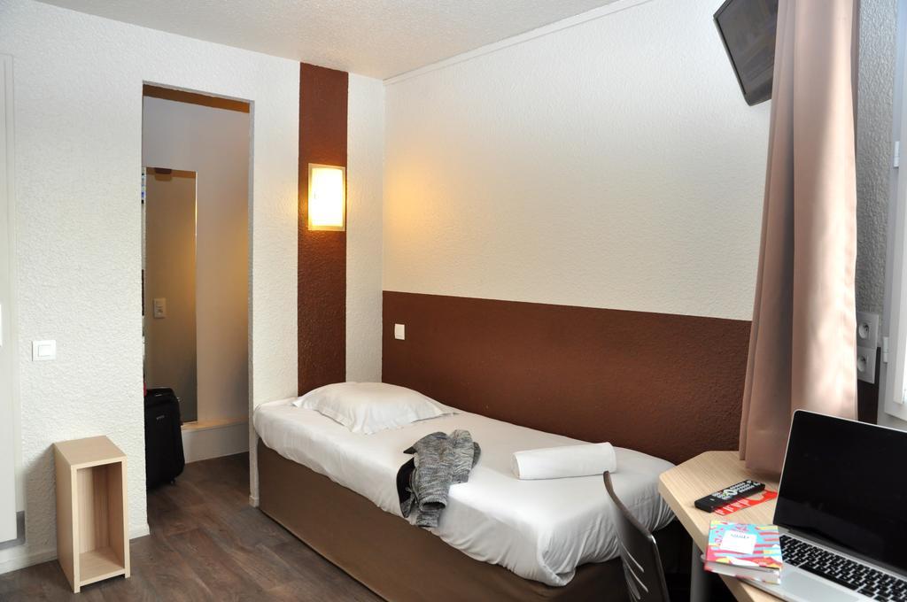 B Hotel Caen Mondeville Esterno foto