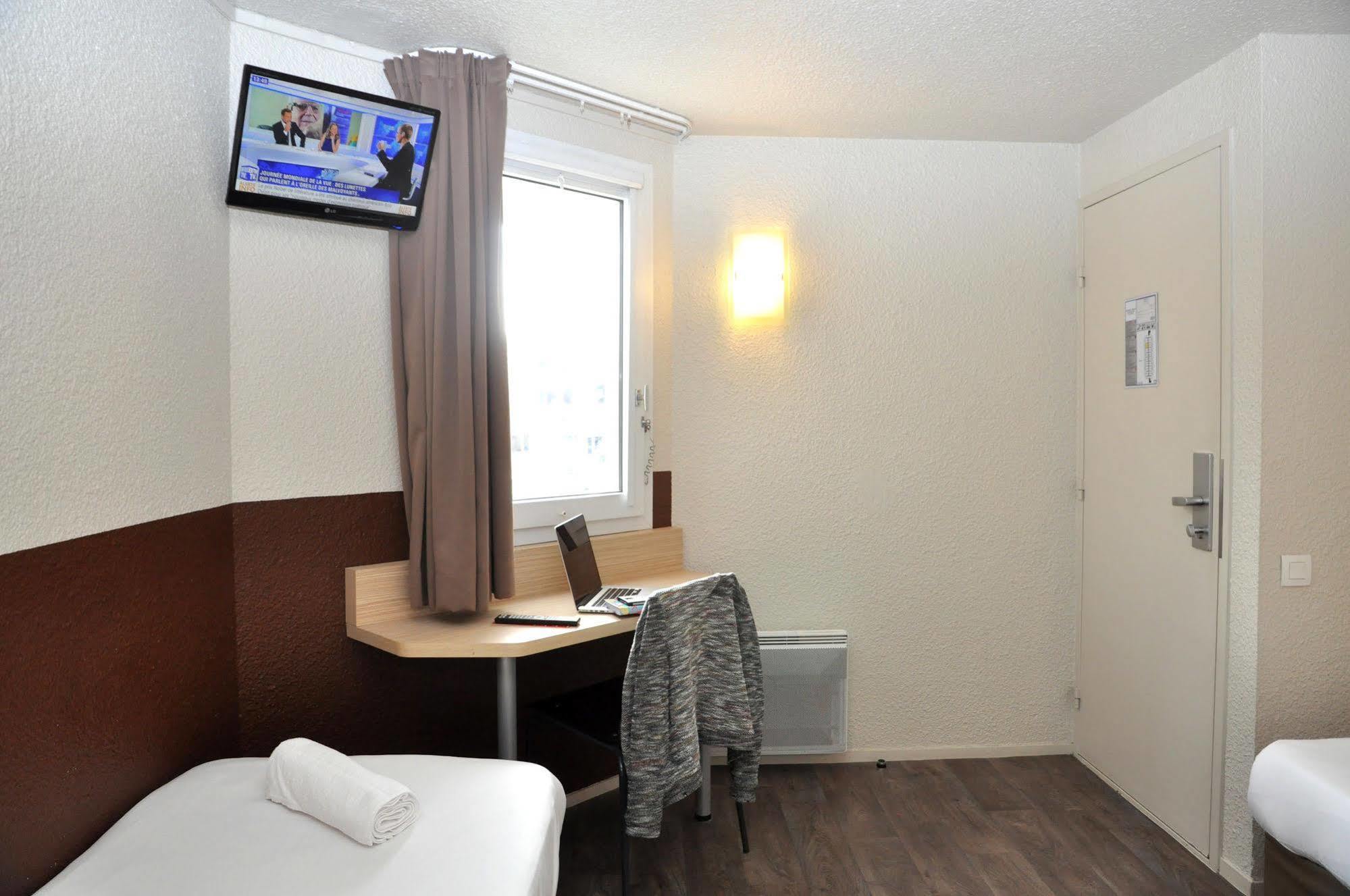 B Hotel Caen Mondeville Esterno foto