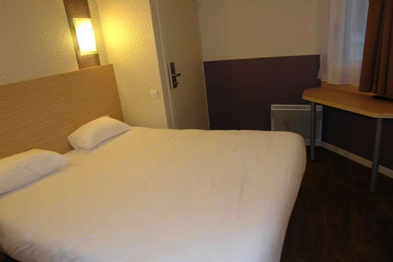 B Hotel Caen Mondeville Esterno foto
